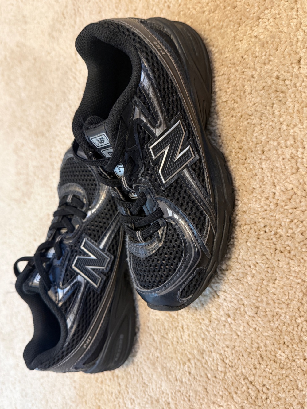 New Balance Little Kids 740 Bungee Lace Sneakers Size 13 Unisex